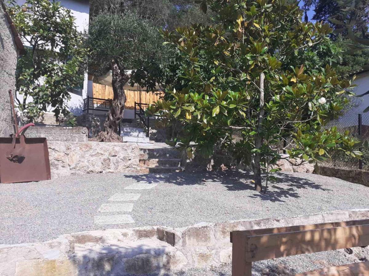 White Manolia Cottage Kato Korakiana Zewnętrze zdjęcie